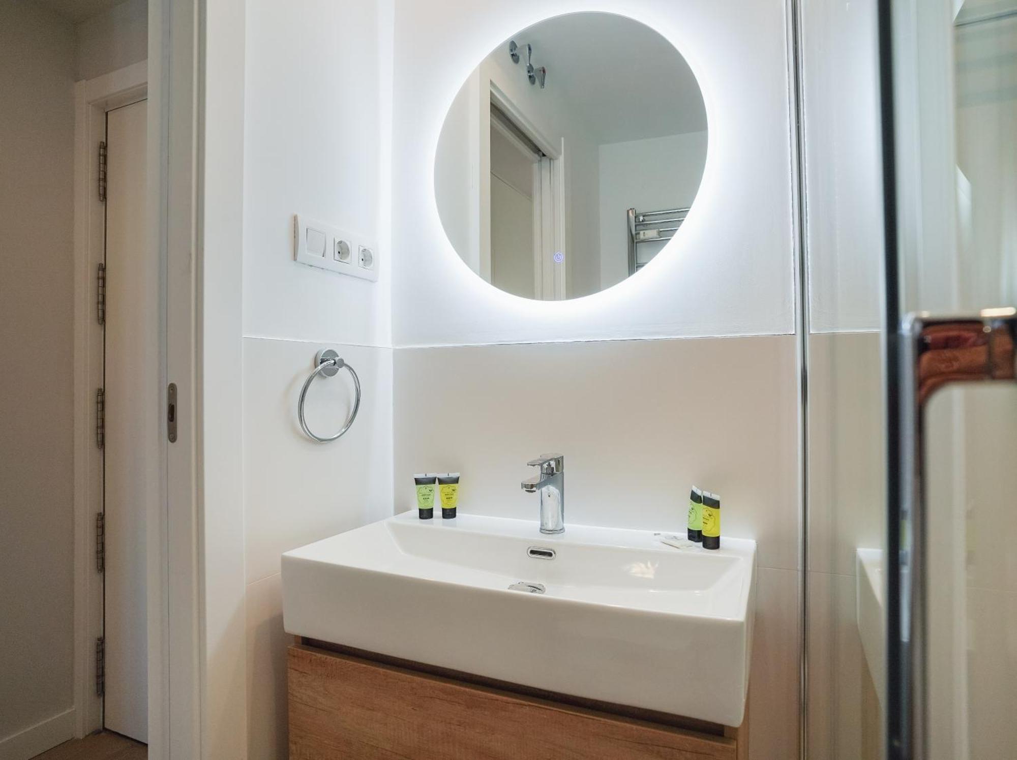 Cozy Studio-chamberi Apartament